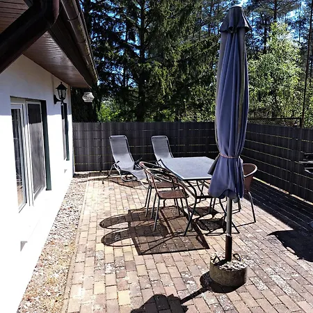 Prázdninový dům Mit Terrasse Mitten Im Gruenen